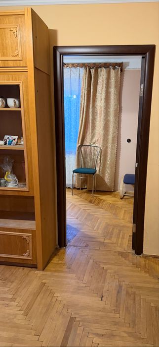 Продається двохкімнатна квартира