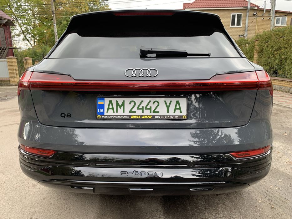 Audi Q8 E-tron Premium 114Квт