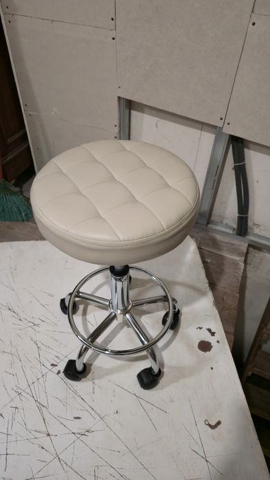 Banquinho de estética