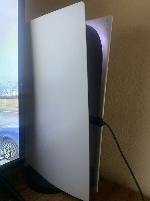 Vendo ps5 digital base de 1TB