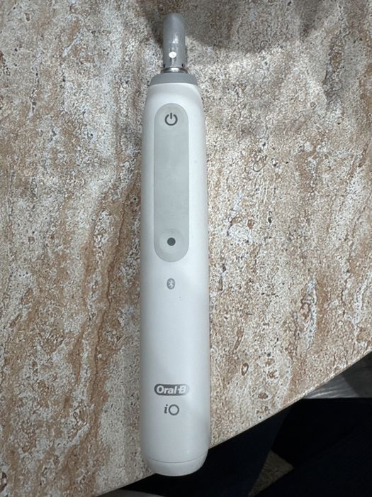 Oral b iO series 4