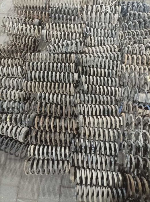 Пружина передня задня на різні моделі авто в описі