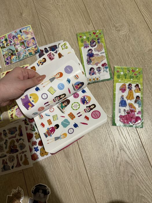 продам лот наліпок