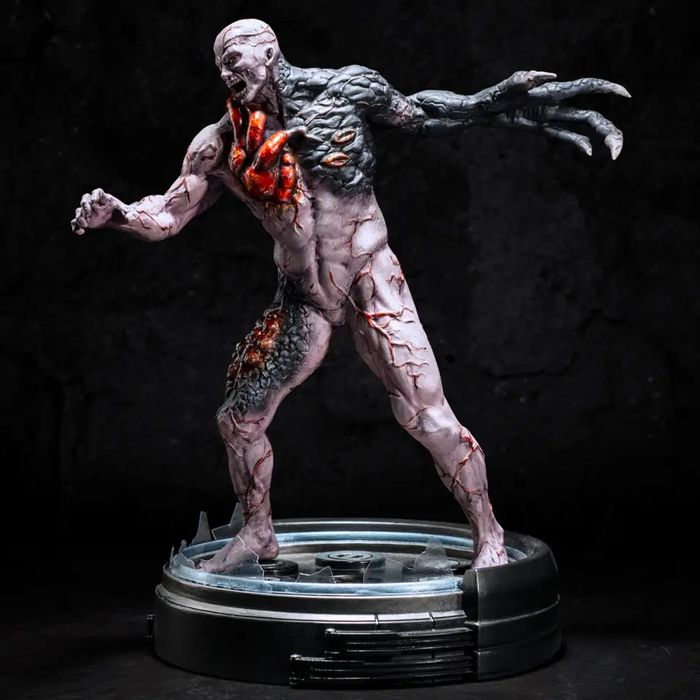 Resident Evil Tyrant - Limited Edition Statue
