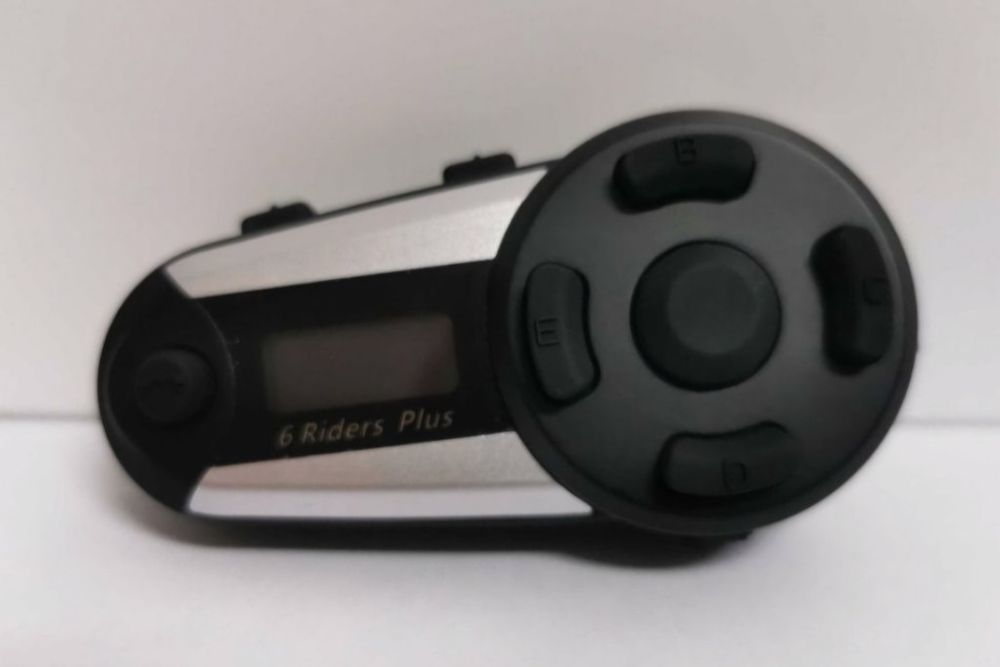 Bluetooth Earpiece/Intercom with Radio for Motorcycles (NEW)64550965358595121