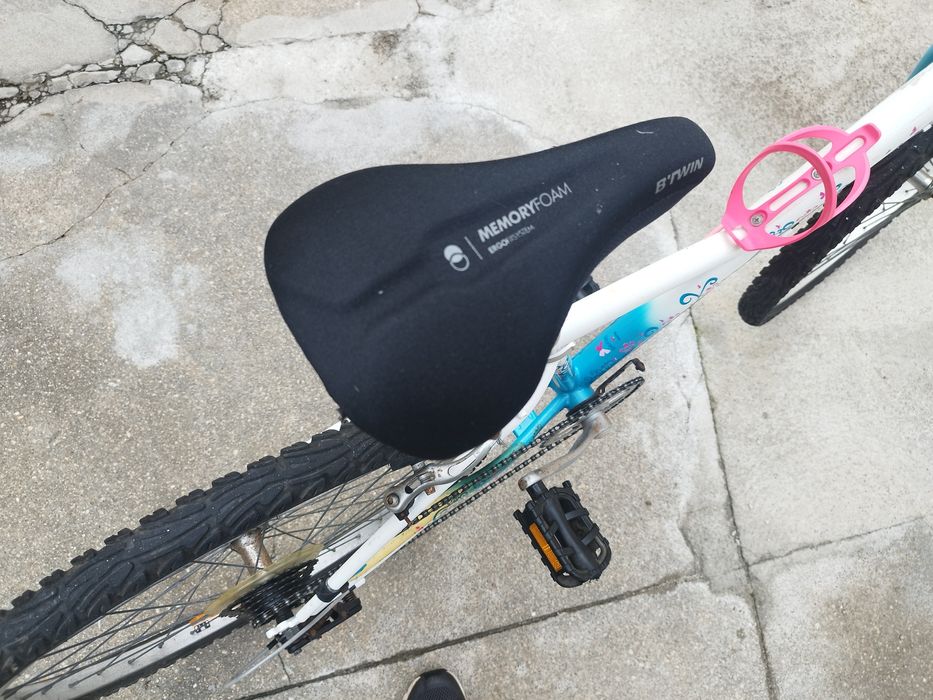 Bicicleta menina roda 20 em bom estado