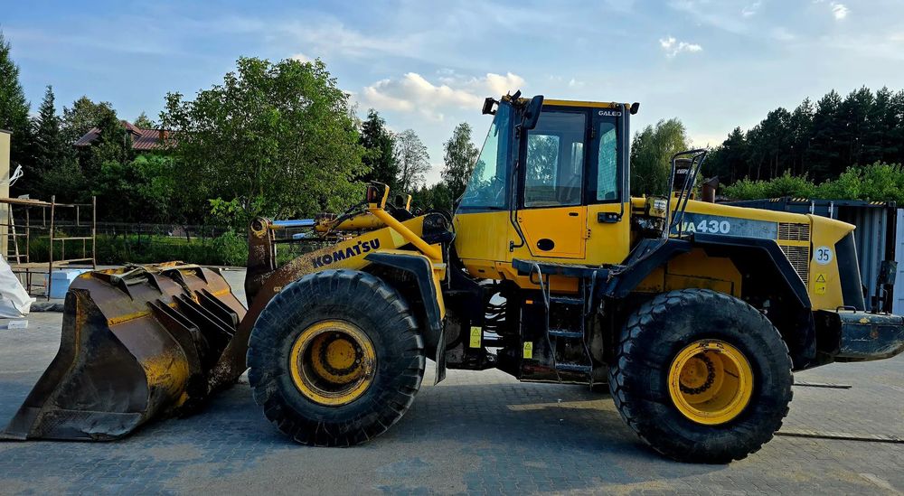 Komatsu WA-430-6  Ładowarka kołowa, Nowe akumulatory, opony w bdb stanie