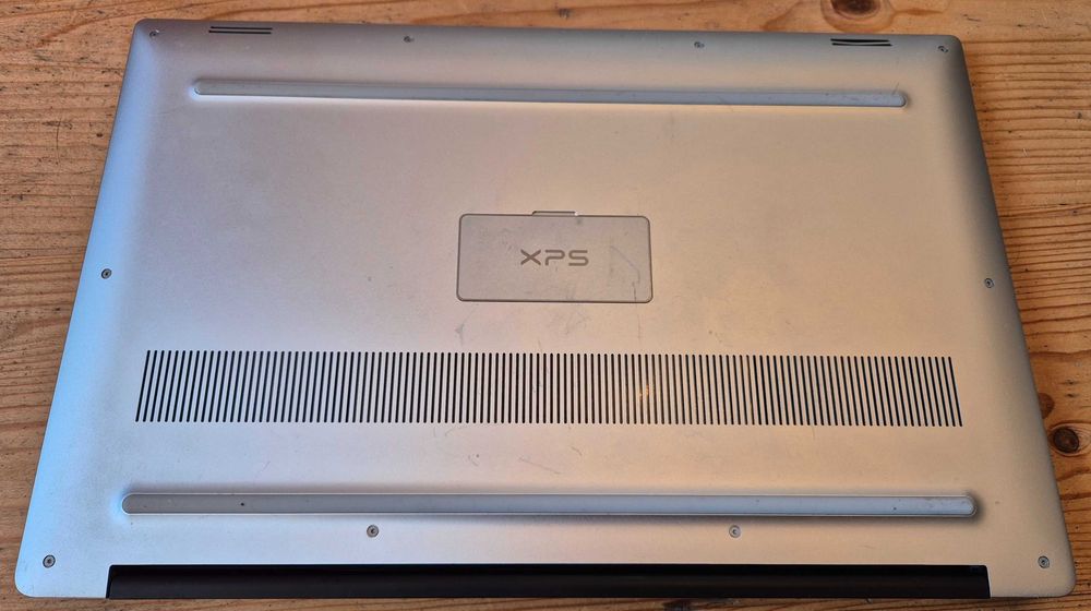 Laptop Dell XPS 15 7590, RAM 32GB, SSD 1TB + Stacja Dokująca Dell TB16