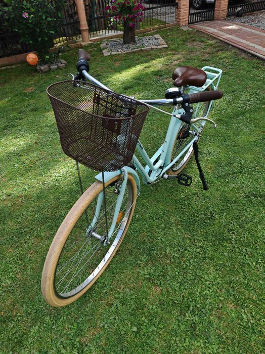 rower damski B"TWIN  bardzo ładny