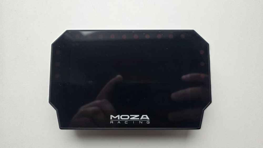Moza CM2 ekran sim racing dashboard
