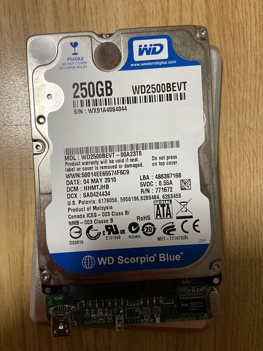 Western Digital 250 GB 2.5" SATA Hard Drive with Enclosure and USB Connection Cable64550624161411121