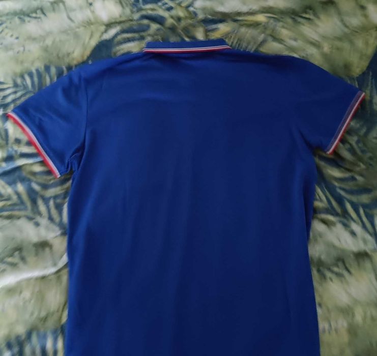 T-shirt z kołnieżykiem