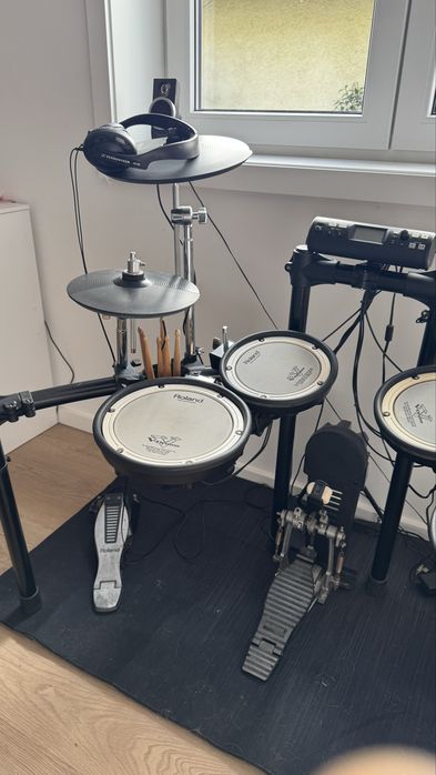 Bateria Eletrónica Roland TD-4