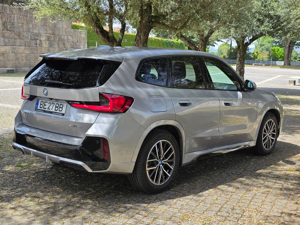 BMW iX1 xDrive30 Pack Desportivo M