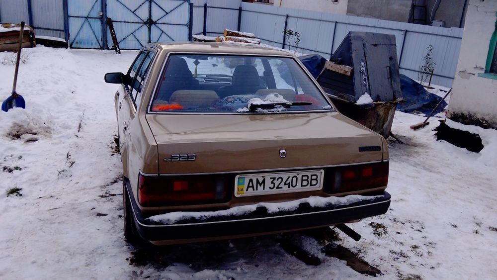 Продам авто мазда323