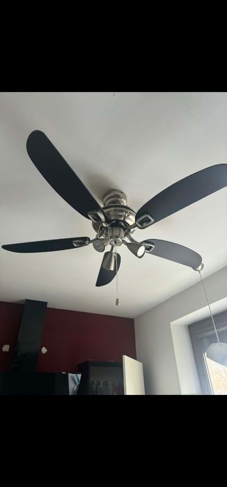 Lampa sufitowa z wiatrakiem