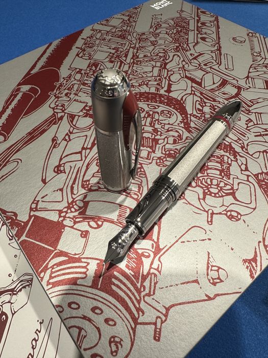 Montblanc caneta edicão limidada Enzo Ferrari