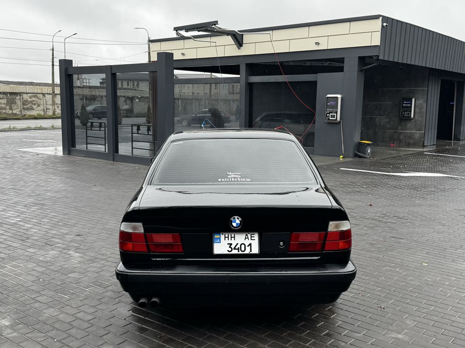 Продам BMW E34 530i