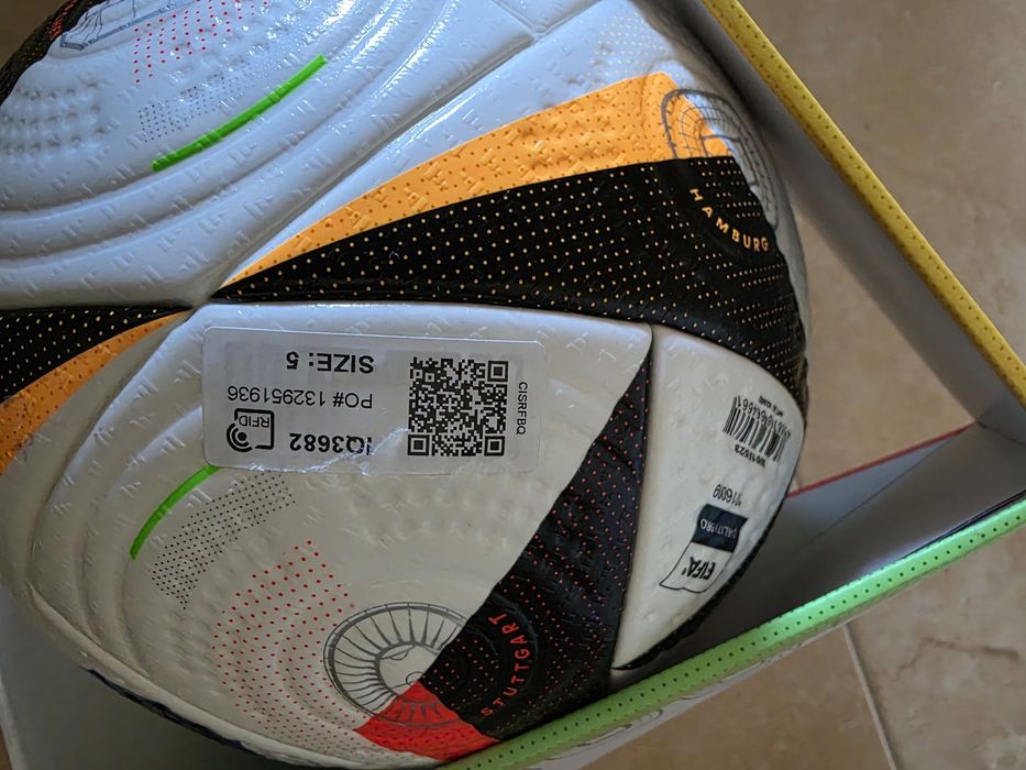 Bola  Adidas original