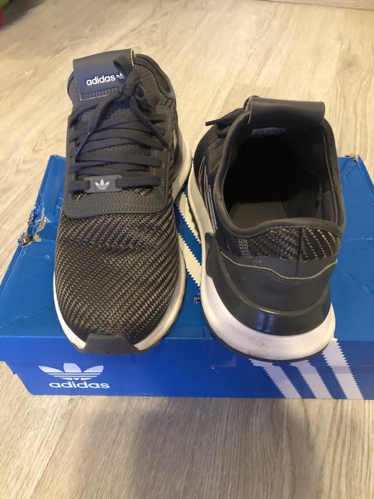 Ténis adidas u_path x