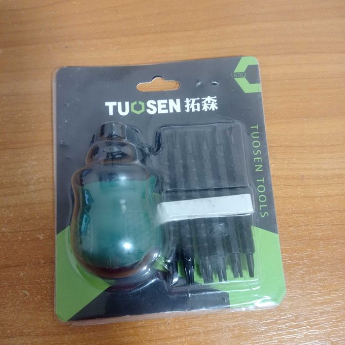 Отвертка с трещоткой, реверсивная