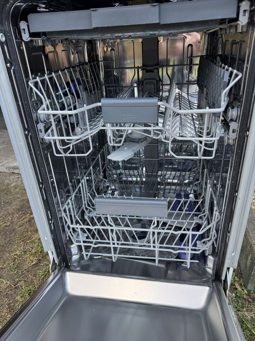 Zmywarka do naczyn Beko DiS26120