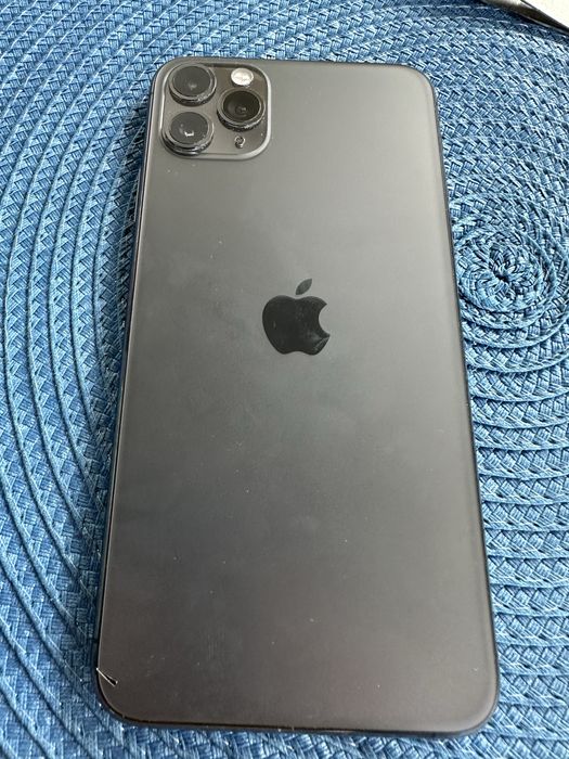 Продам IPhone 11 pro max 64gb