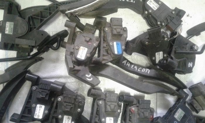 педаль газу Opel Astra Vectra Zafira Corsa Combo Signum Insignia