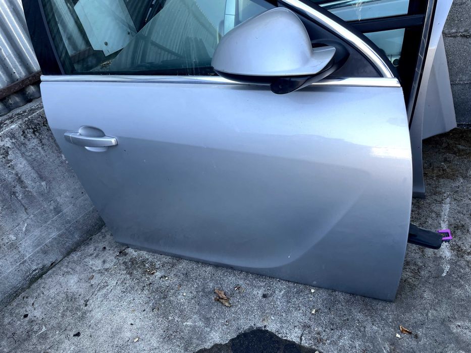 Opel Insignia A kompletne drzwi przednie prawe eur