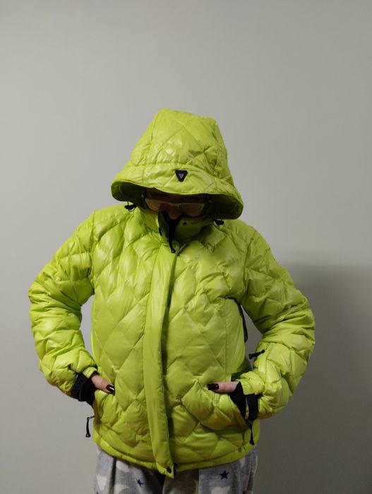 Куртка женская спортивная