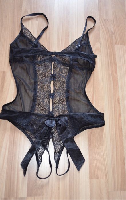 Боді жіноче 18+, ідеальний стан