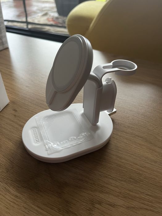 Podstawka ładująca 3 w 1 OtterBox