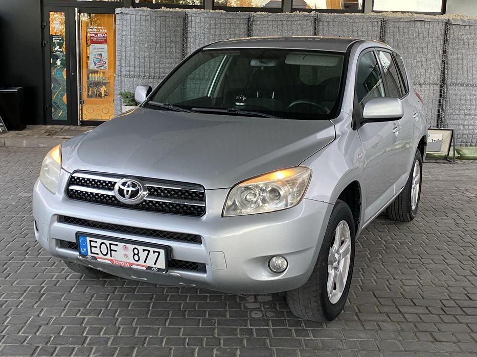 Продам Toyota RAV 4 полно привод 4х4 в отличном состоянии 2.2 турбодизель