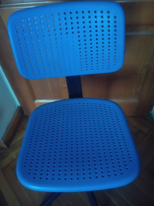 Krzesło obrotowe regulowane+ lampka gratis