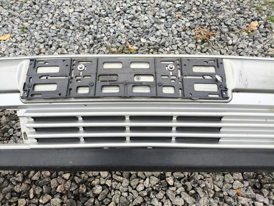 Передний бампер передній Mercedes w210 E-class мерседес 210