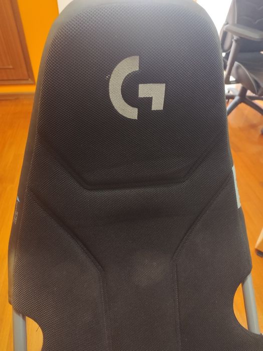 Logitech G29 (com mod de molas Soulwit) + cockpit Playseat Challenge (Logitech G edition)