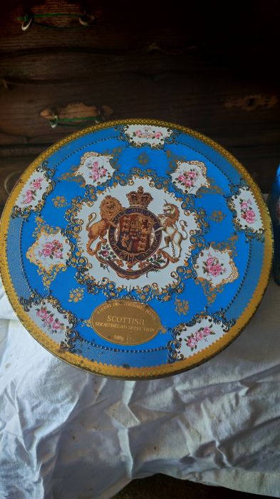 Latas "Buckingham Palace"