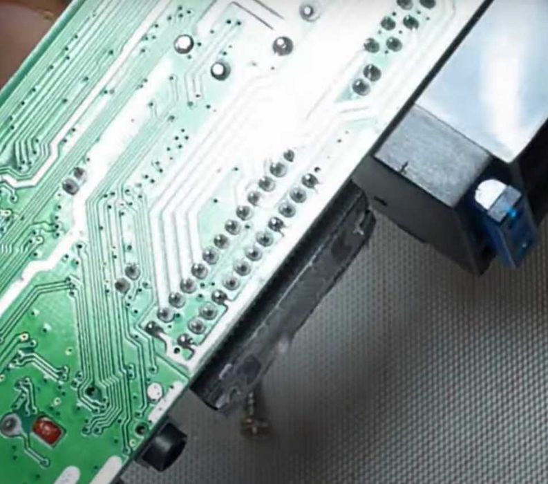 Автомагнітола pioneer мр5 7010в,сенсор,з дистанційним пультом