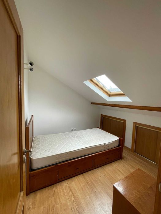 Arrenda-se luminoso apartamento T1 em Odivelas, consumos incluídos