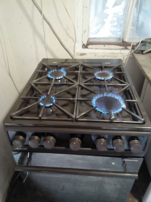 Газовая плита Кайзер (есть газконтроль в духовке)