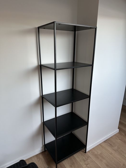 Czarny regał Jysk 5 półek