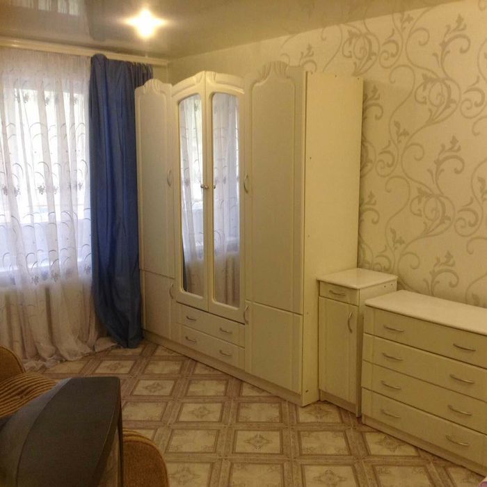 Свободна посуточно  1й этаж госпиталь вокзал