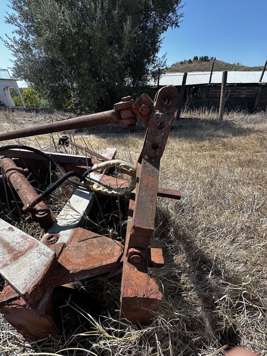 Trator Clássico Fordson Dexta + Grade de Discos (Para Restauro / Peças)