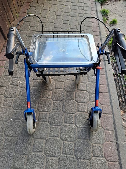 Balkonik czterokołowy 286