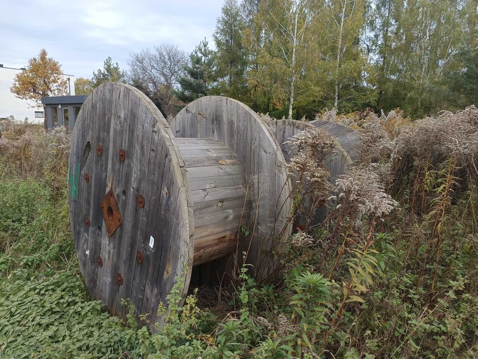 Szpula bęben stolik drewniany po kablu