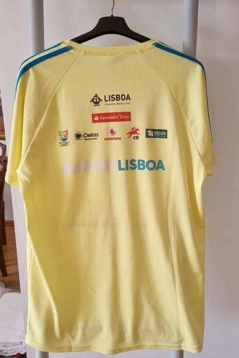 Camisolas maratonas Adidas e Nike