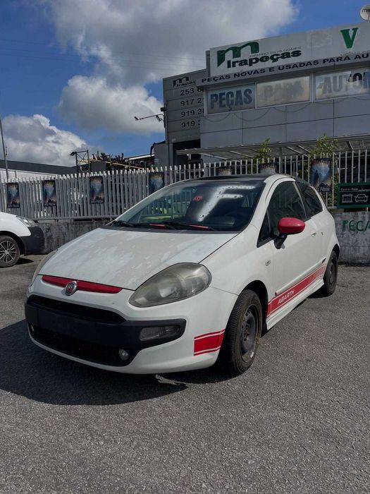 Fiat Grande Punto Evo 2012 para peças