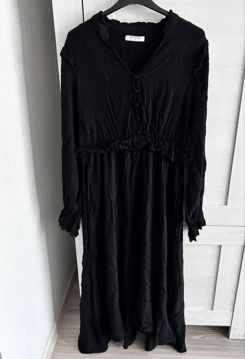 Sukienka midi Pieces czarna