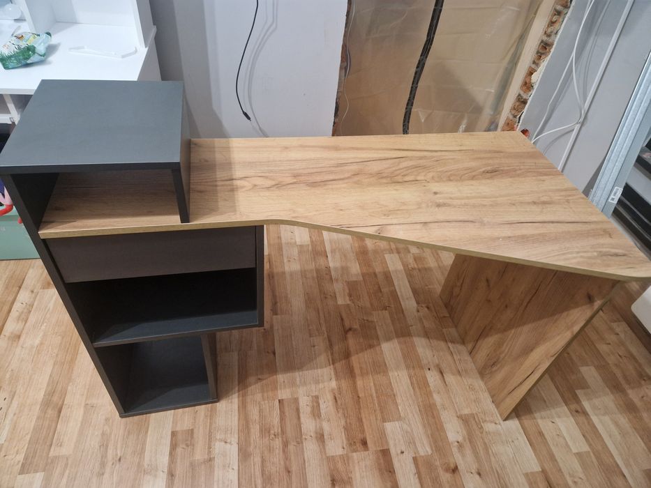 Biurko  120 z szufladą