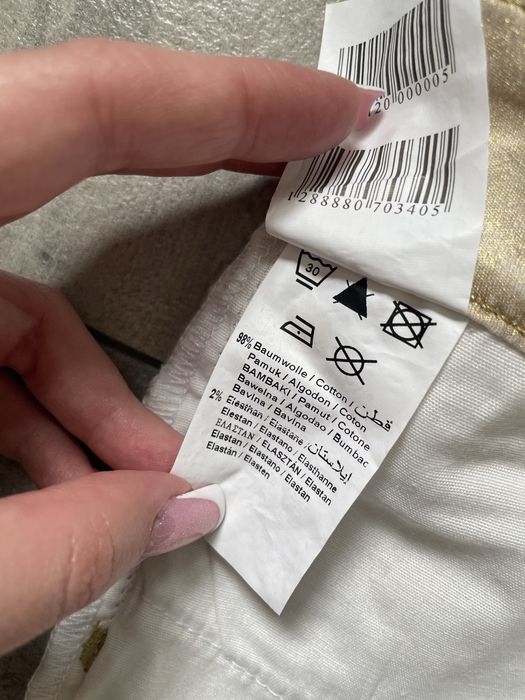Złote szorty Pimkie – rozmiar XXS